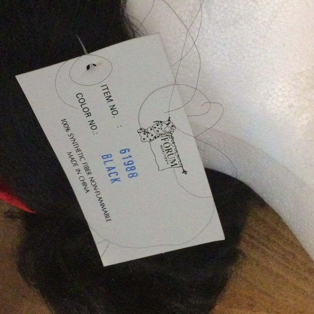 Bundle wig/Spanish dancer costume size Large. - Picture 9 of 12